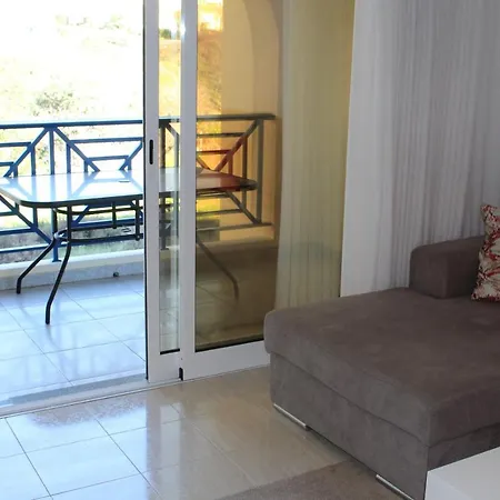Apartamento Quinta Das Palmeiras 2.1 1ºd Porches (Algarve)